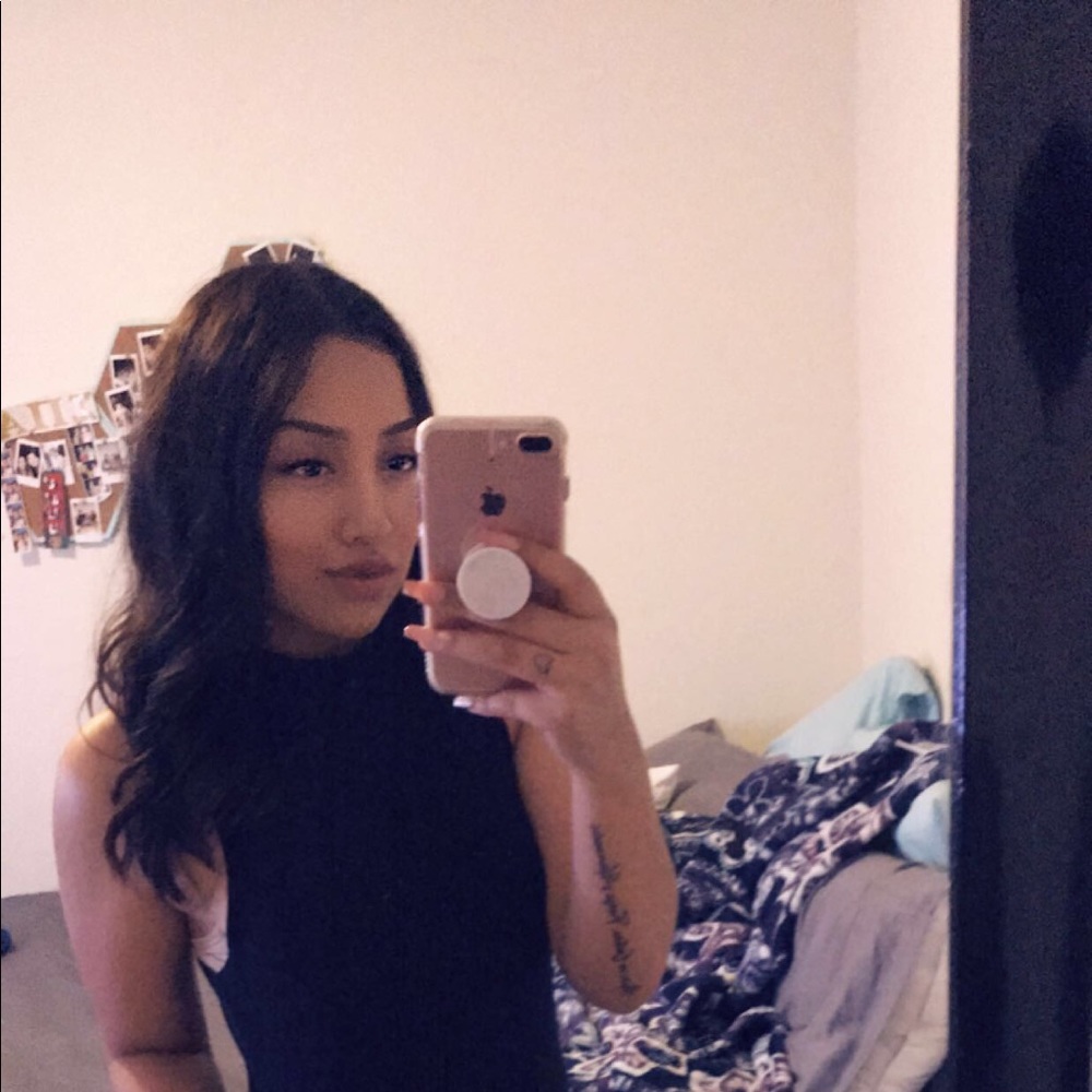 Meet your Posher, Aalejandra